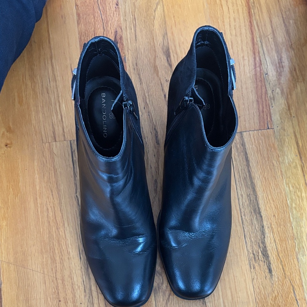 Bandolino Women's Sleek Black Ankle Boots